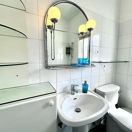 Alkyoni * פרוטאראס