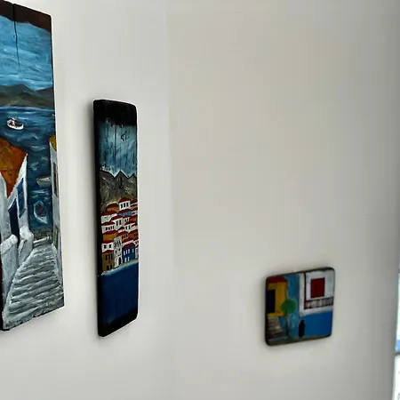 Alkyoni פרוטאראס